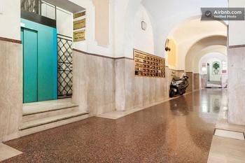 Domus Aurora Guest house 3*