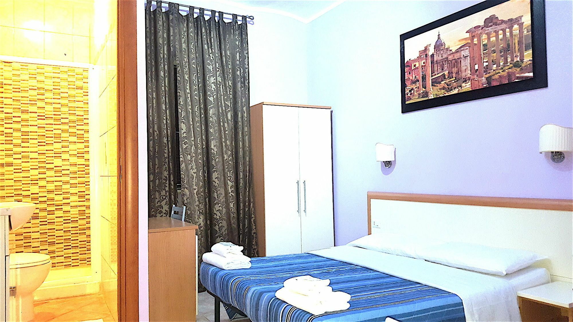 Guest house Domus Aurora 3*